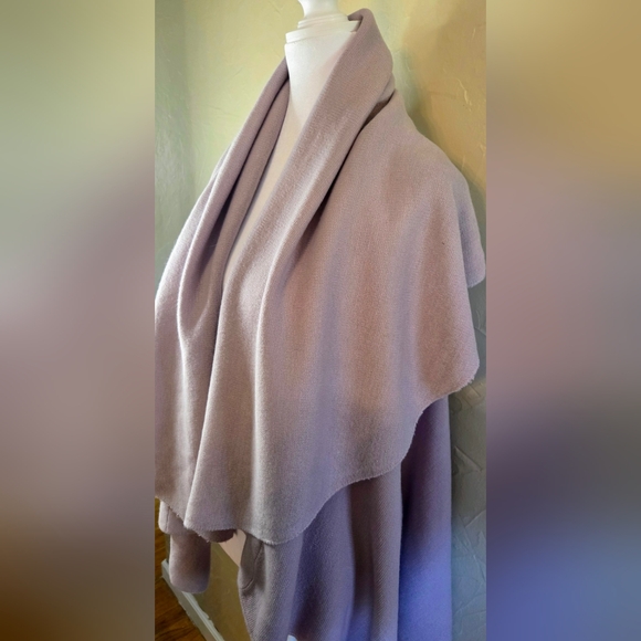 Look Lavender Sleeveless Women's Open Cardigan Sweater Shawl Wrap - Picture 2 of 7
